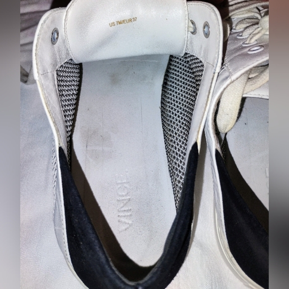 Vince Low Top Annette Sneakers Size 7 - Picture 11 of 11